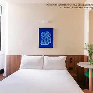 https://caprice-rome.it-romehotels.com